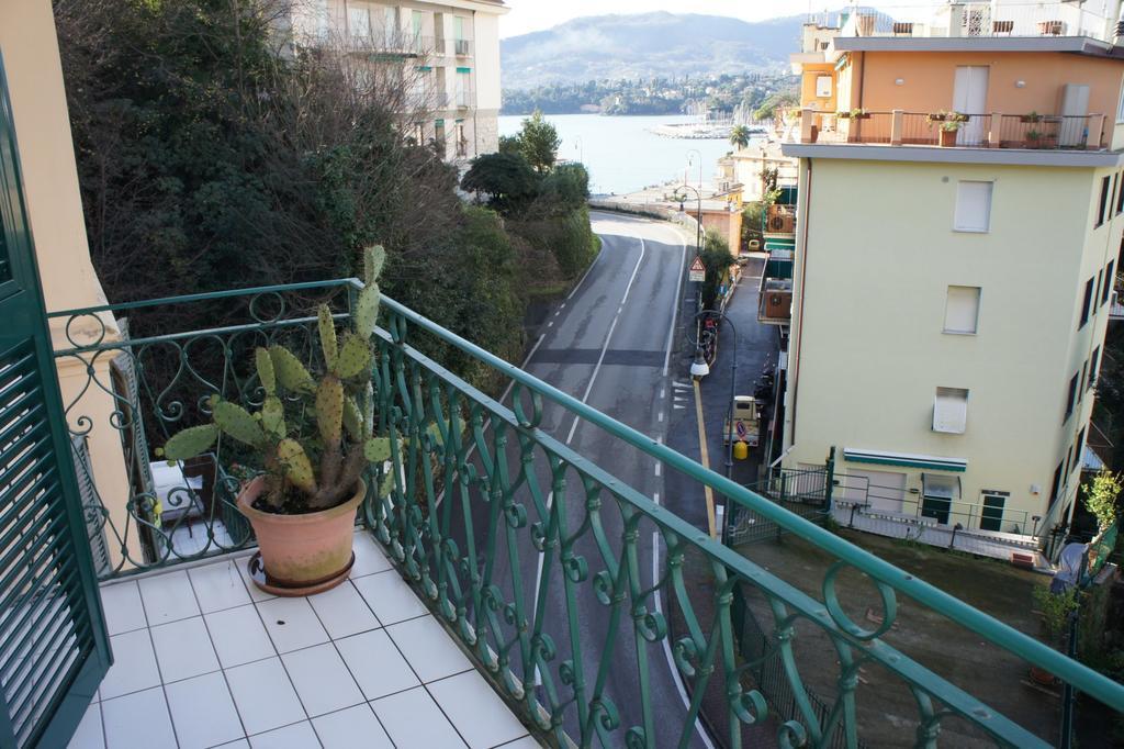 Appartement Casa Auxilium à Rapallo Extérieur photo